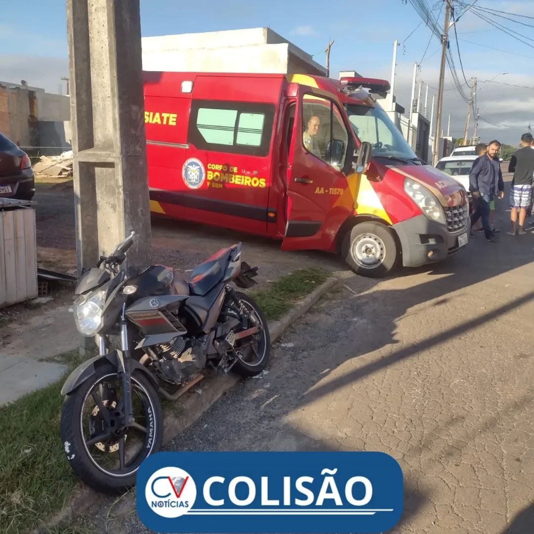 Motociclista fica ferido em colisão com dois carros no bairro Águas Claras em Campo Largo