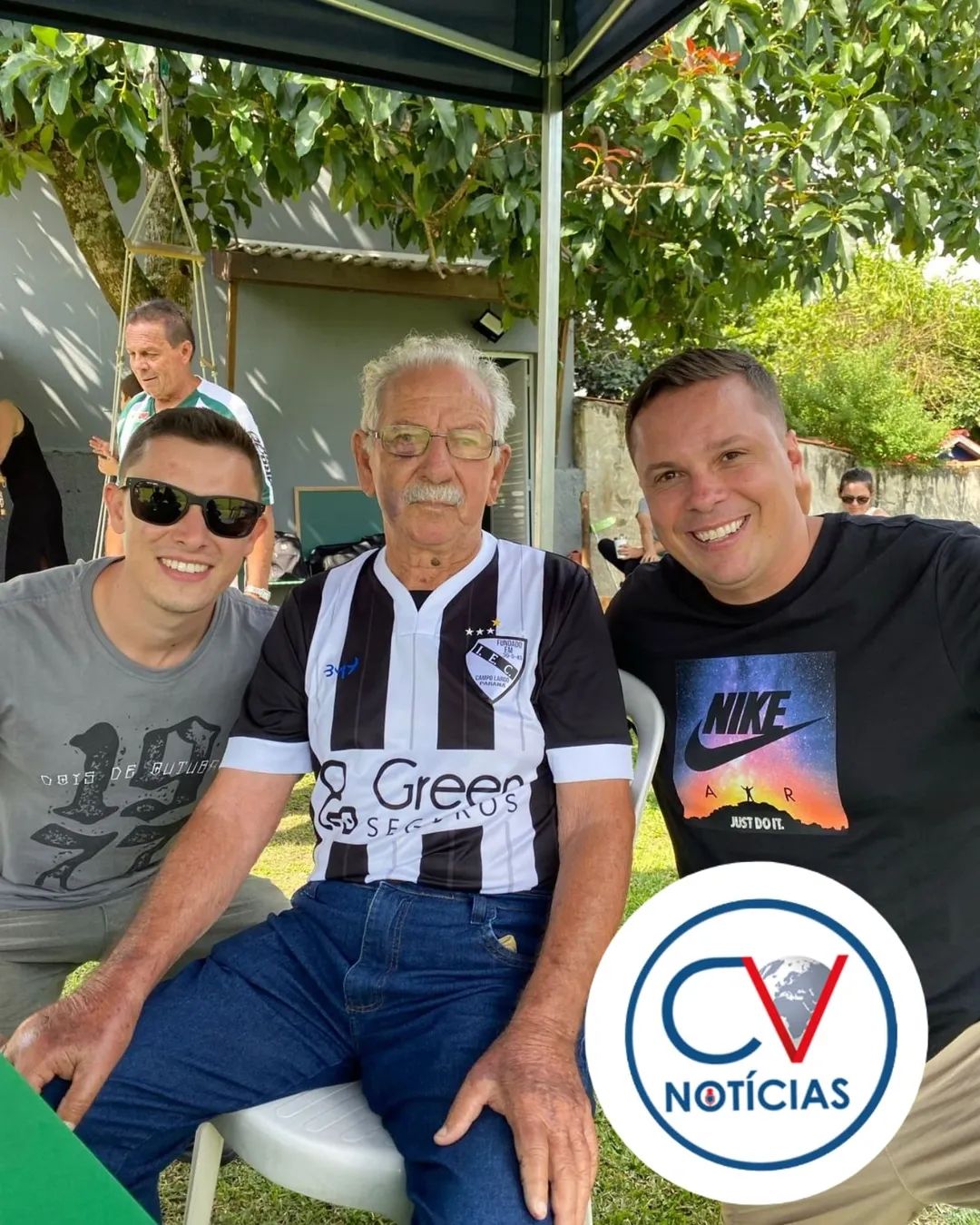 Internacional celebra 80 anos e torcedor símbolo comemora 90: Seu Airton Chaves, o "Veinho Teimoso", é homenageado